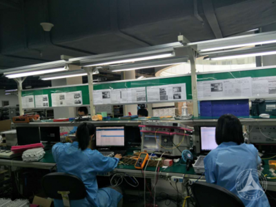 数字经济浪潮下的人才战略探索 经管学部经济系师生参访数码视讯产业园纪实